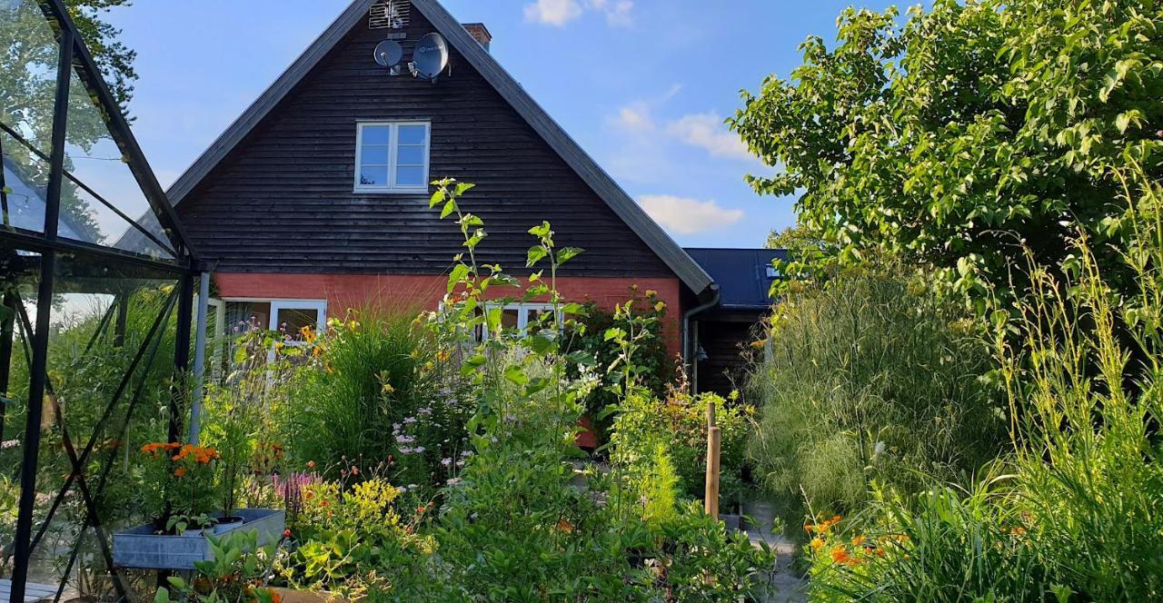 Farmors Hus Aparthotel Rude  Buitenkant foto