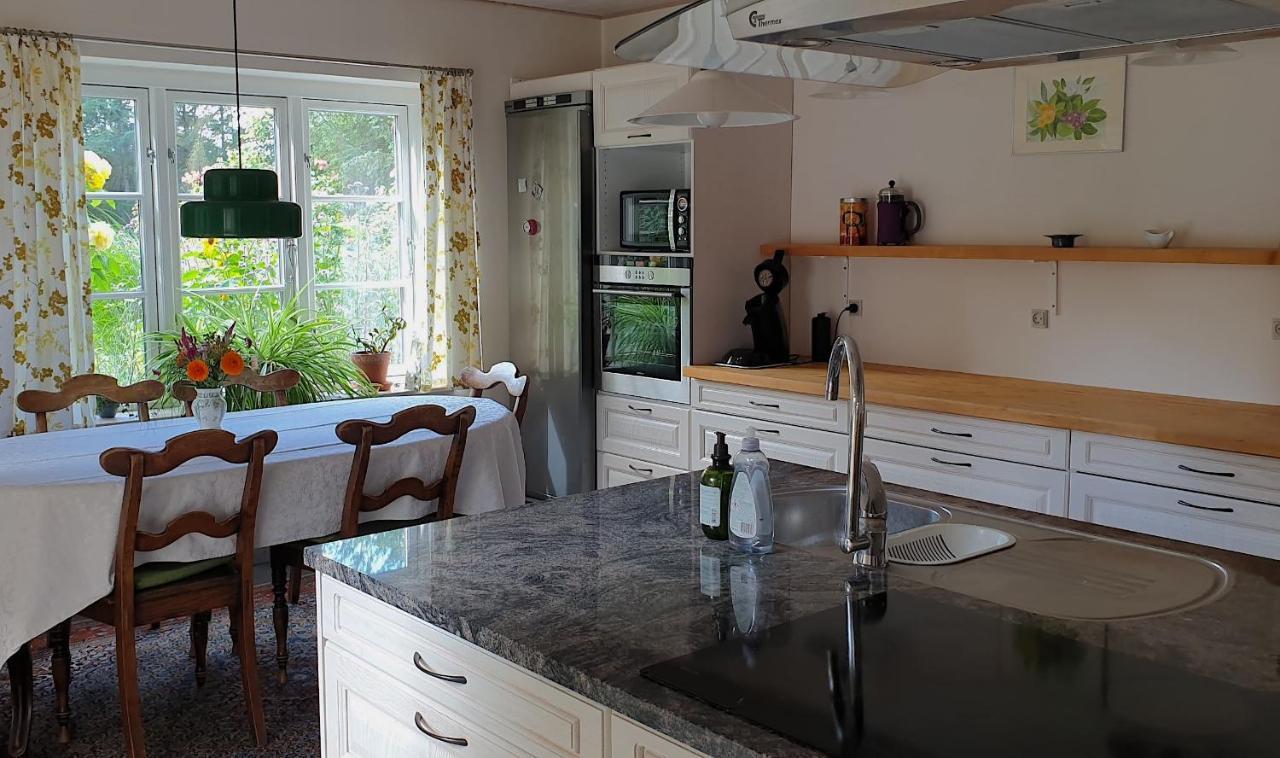 Farmors Hus Aparthotel Rude  Buitenkant foto