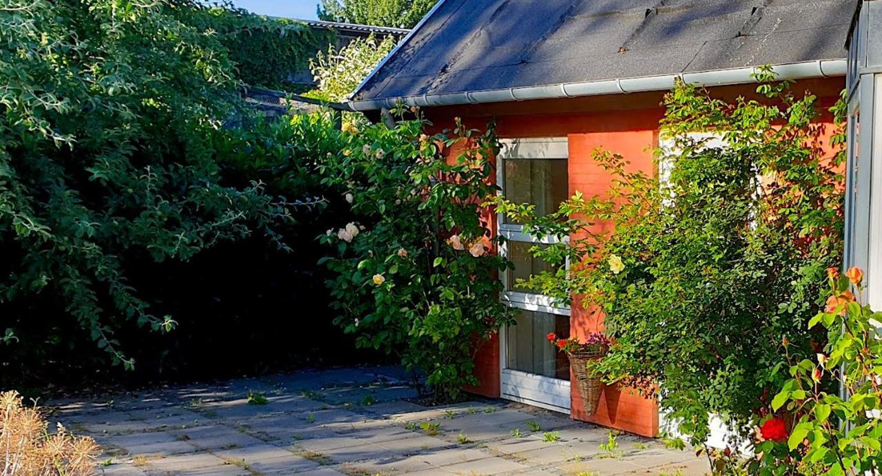 Farmors Hus Aparthotel Rude  Buitenkant foto